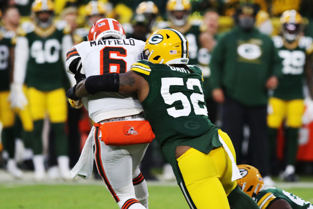 Rashan Gary sacking Baker Mayfield